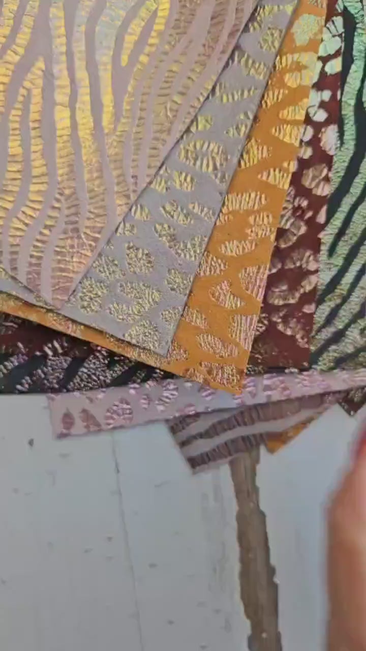 Gold Patterned Leather Scraps, Metallic Shimmer Offcuts, Decorative Leather Pieces for Creative Crafts RT260 La Garzarara
